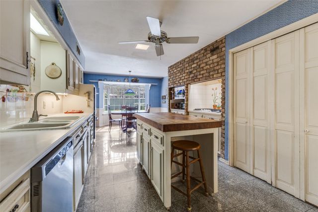 1005 Forest Grove Drive, Dallas, TX 75218