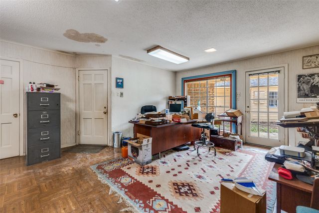 1005 Forest Grove Drive, Dallas, TX 75218