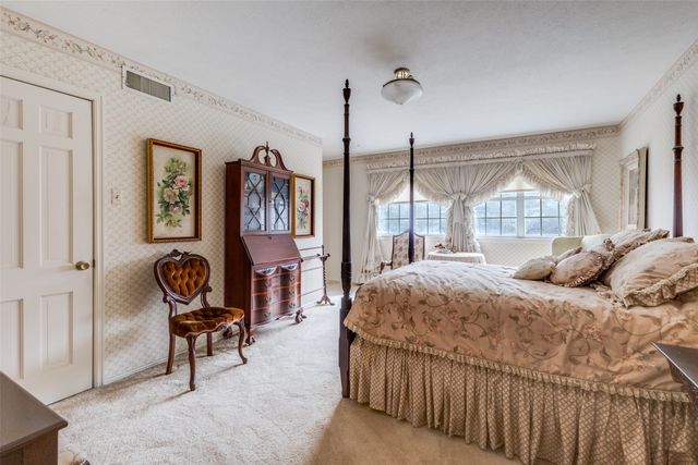 1005 Forest Grove Drive, Dallas, TX 75218