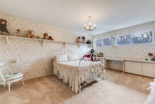 1005 Forest Grove Drive, Dallas, TX 75218