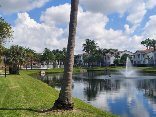 2640 S University Dr 125, Davie, FL 33328