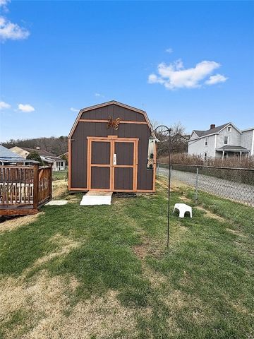 182 Margaretta Street, Carnegie, PA 15106