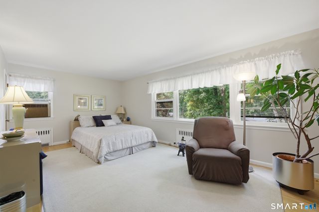 10 Joan Road, Stamford, CT 06905