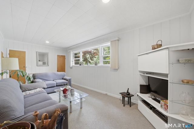 10 Joan Road, Stamford, CT 06905