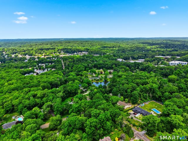 10 Joan Road, Stamford, CT 06905