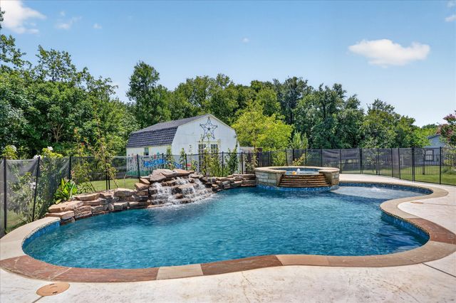 1425 Pioneer Drive, Lowry Crossing, TX 75069