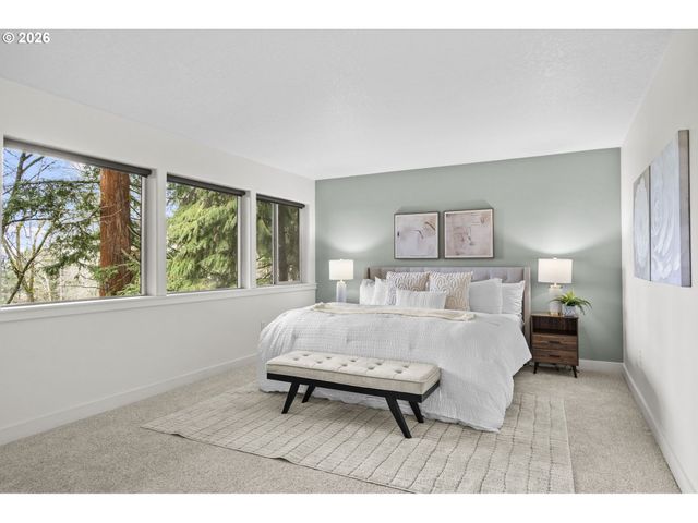 4249 Sw DOSCH Rd, Portland, OR 97239