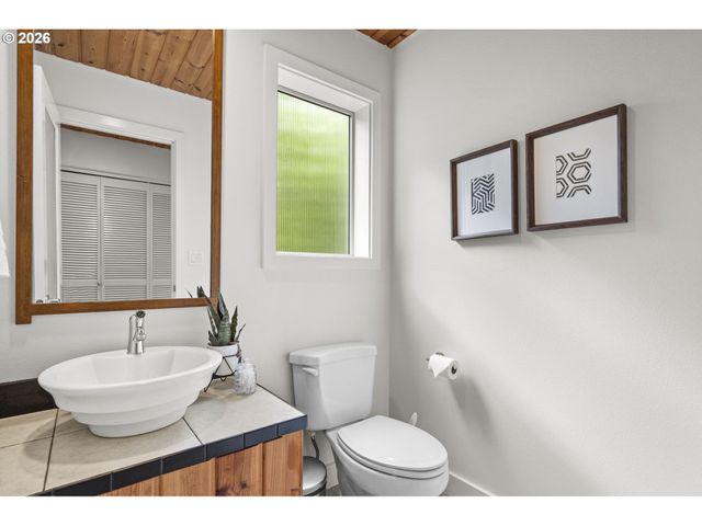 4249 Sw DOSCH Rd, Portland, OR 97239