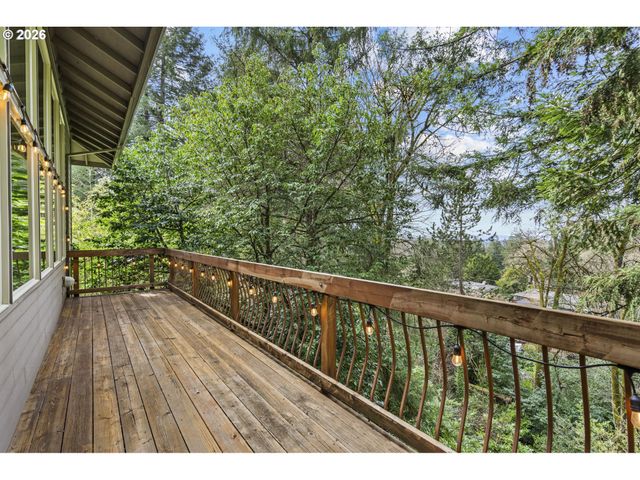 4249 Sw DOSCH Rd, Portland, OR 97239