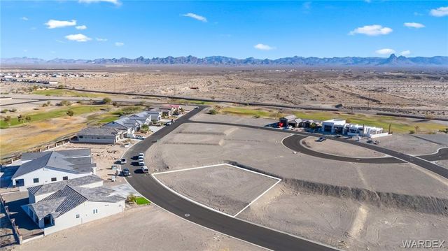 2424 E Calle Sevilla, Fort Mohave, AZ 86426