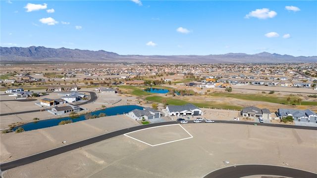 2424 E Calle Sevilla, Fort Mohave, AZ 86426