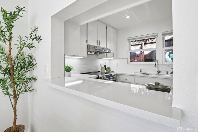 52 Littlefield Terrace, San Francisco, CA 94107