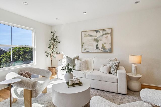 52 Littlefield Terrace, San Francisco, CA 94107