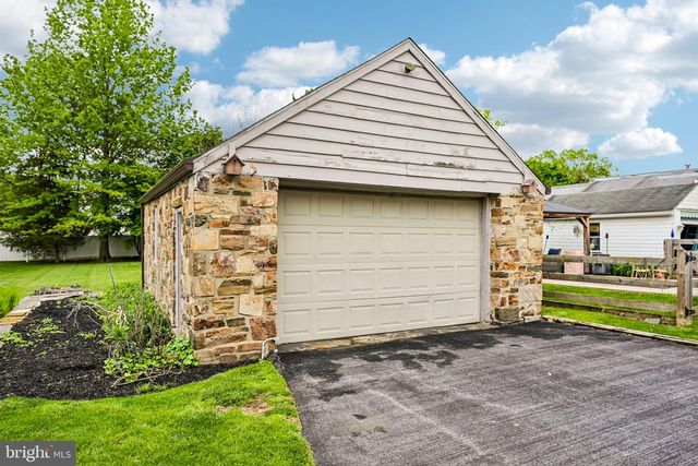123 MONTGOMERY AVE, Norristown, PA 19401