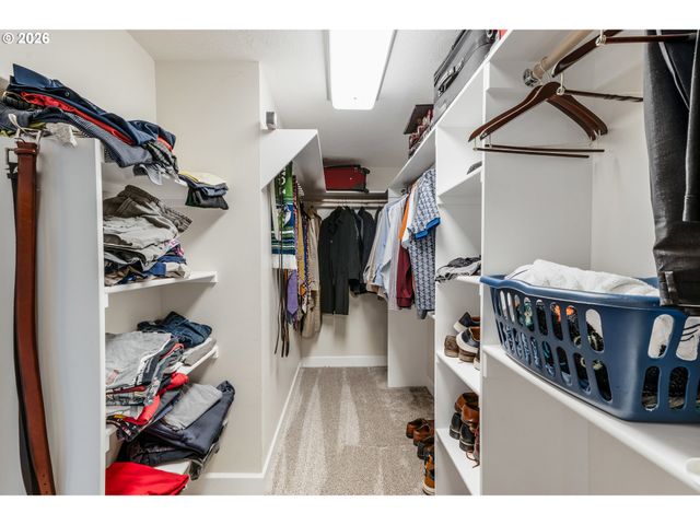 2266 IRONWOOD St, Eugene, OR 97401