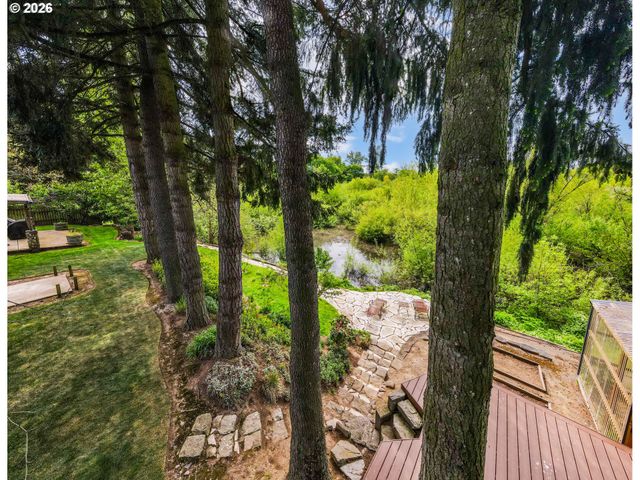 2266 IRONWOOD St, Eugene, OR 97401