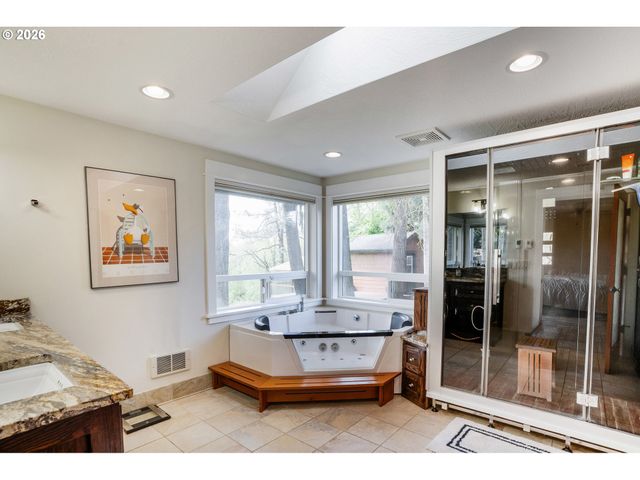 2266 IRONWOOD St, Eugene, OR 97401