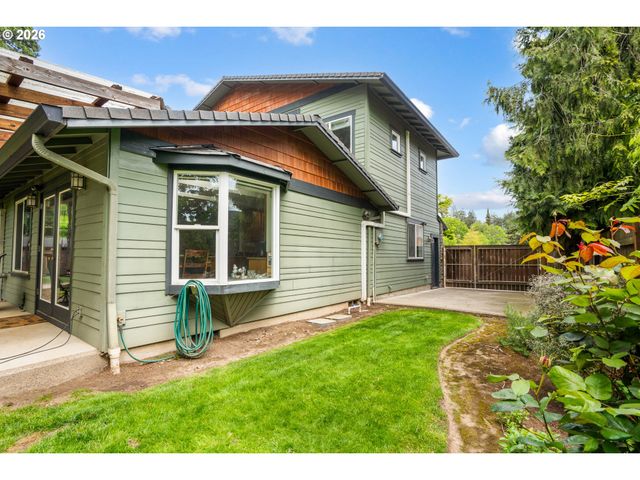 2266 IRONWOOD St, Eugene, OR 97401