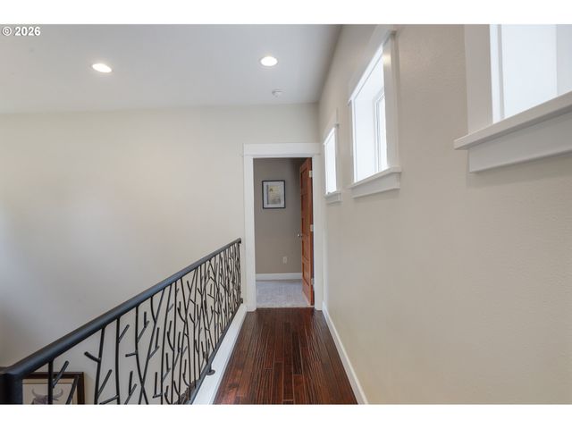 2266 IRONWOOD St, Eugene, OR 97401