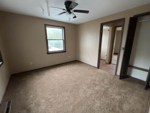 23089 Indian Lane, Hermitage, MO 65668