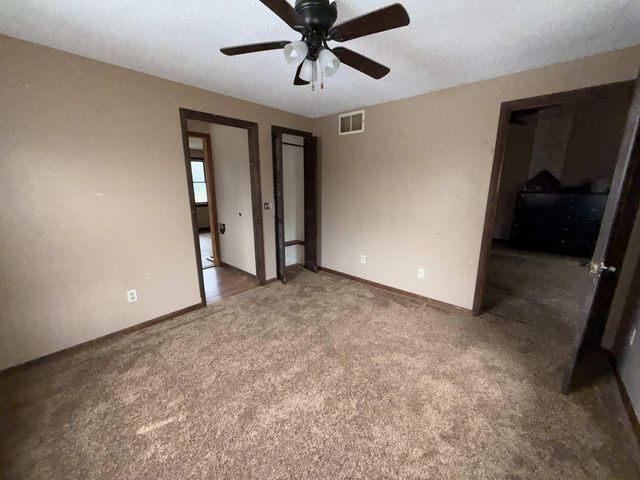 23089 Indian Lane, Hermitage, MO 65668