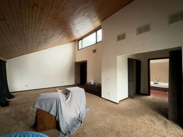 23089 Indian Lane, Hermitage, MO 65668