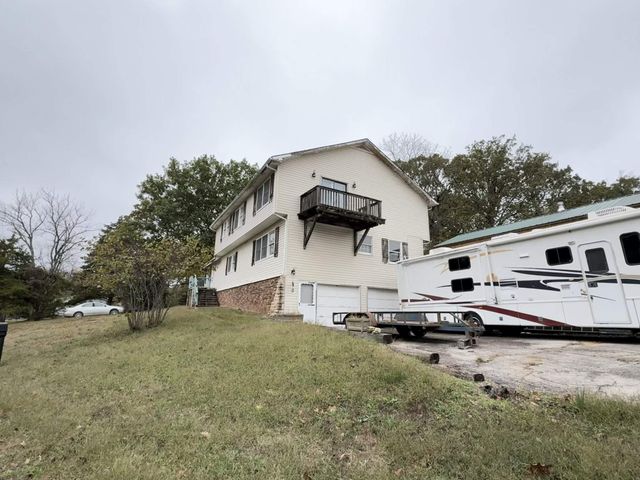 23089 Indian Lane, Hermitage, MO 65668