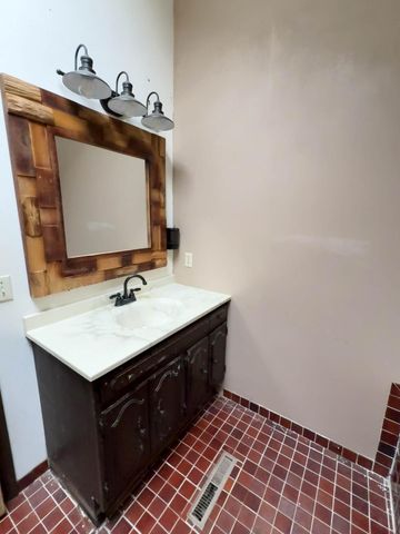 23089 Indian Lane, Hermitage, MO 65668