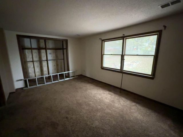 23089 Indian Lane, Hermitage, MO 65668