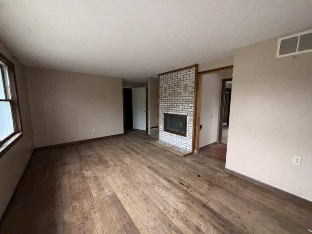 23089 Indian Lane, Hermitage, MO 65668