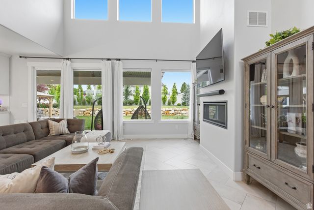 10942 S LEES DREAM DR, South Jordan, UT 84095