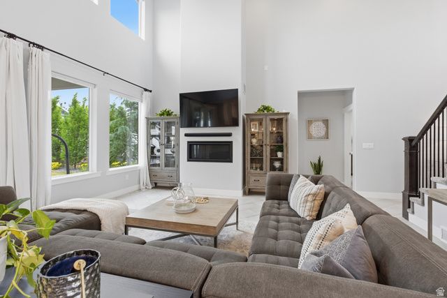10942 S LEES DREAM DR, South Jordan, UT 84095