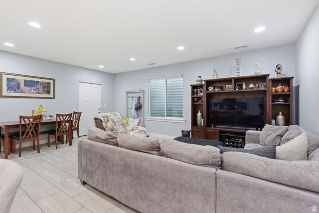 10942 S LEES DREAM DR, South Jordan, UT 84095