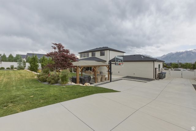 10942 S LEES DREAM DR, South Jordan, UT 84095