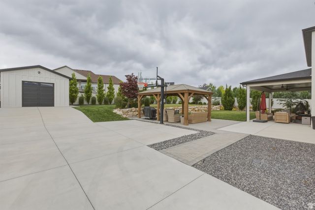10942 S LEES DREAM DR, South Jordan, UT 84095
