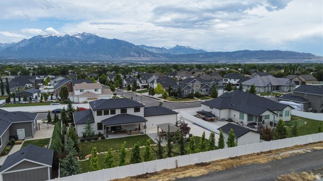 10942 S LEES DREAM DR, South Jordan, UT 84095