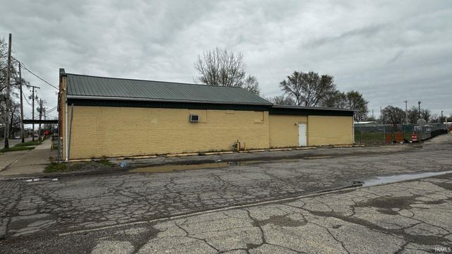 525 Harrison Street, Elkhart, IN 46516