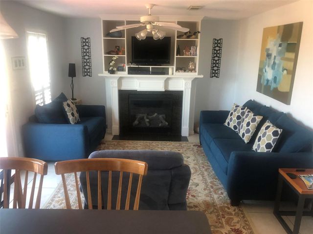 23186 Camino Street, Galveston, TX 77554