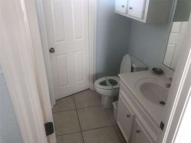 23186 Camino Street, Galveston, TX 77554