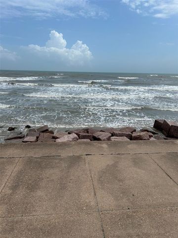 23186 Camino Street, Galveston, TX 77554