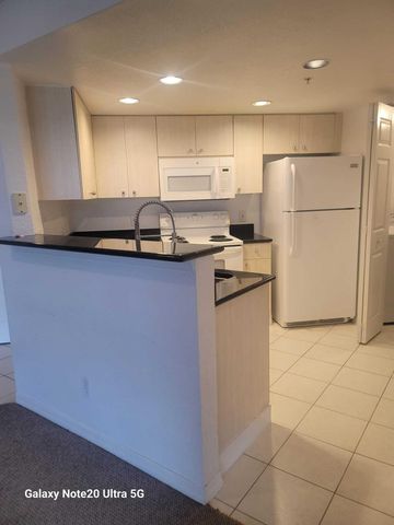 1801 N Flagler Drive 408, West Palm Beach, FL 33407