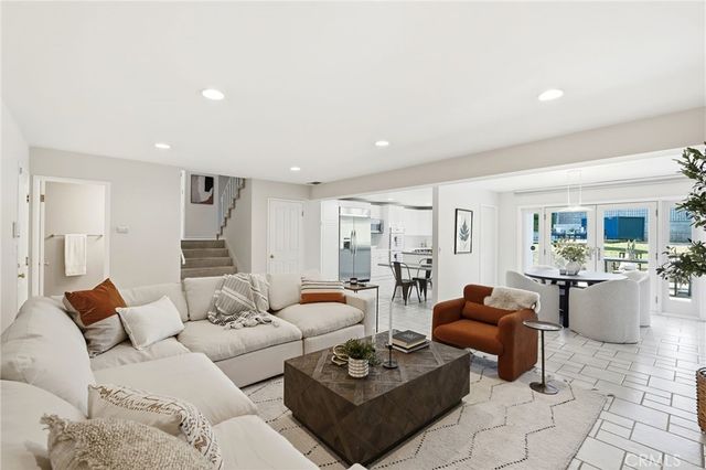 4747 Ellenita, Tarzana, CA 91356