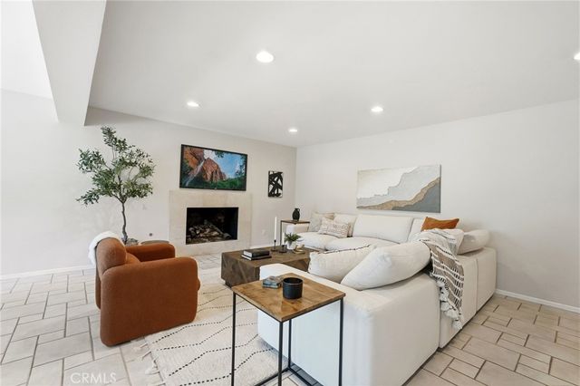 4747 Ellenita, Tarzana, CA 91356