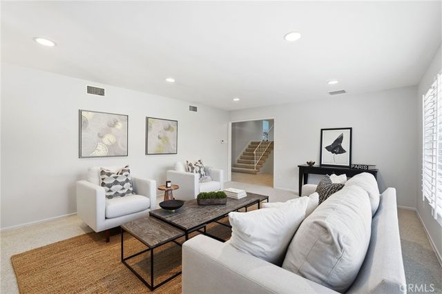 4747 Ellenita, Tarzana, CA 91356