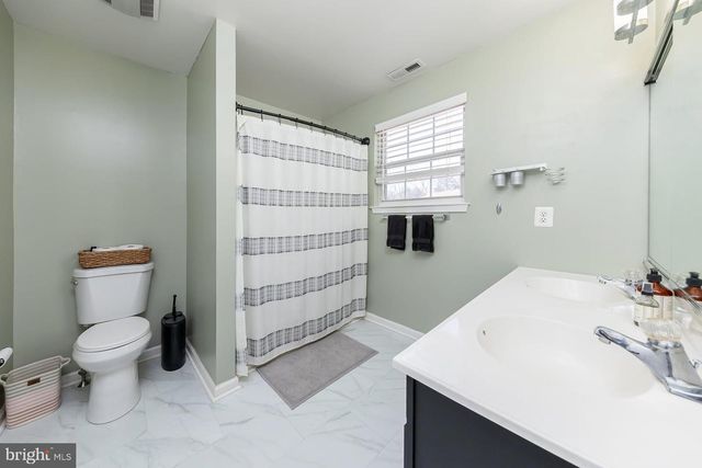 1225 TRISTRAM CIR, Mantua, NJ 08051