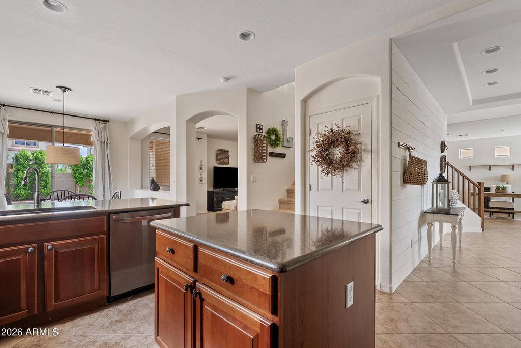 15686 W Glenrosa Avenue, Goodyear, AZ 85395 — photo 5