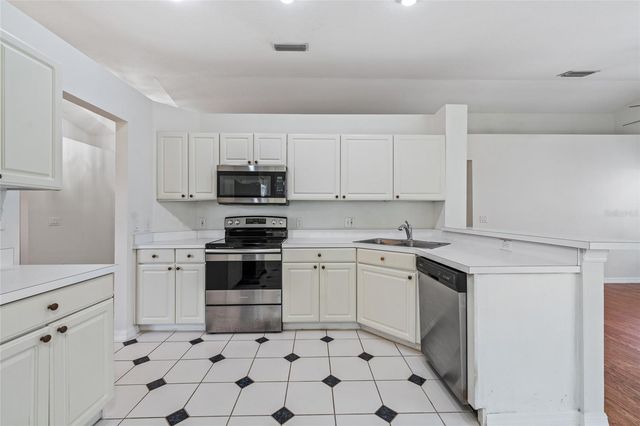 2929 HUNTERS LANE, Oviedo, FL 32766