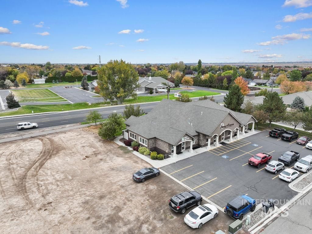 1096 Eastland Dr N, Twin Falls, ID 83301 photo 5
