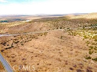 13 Longview Road, Pearblossom, CA 93553