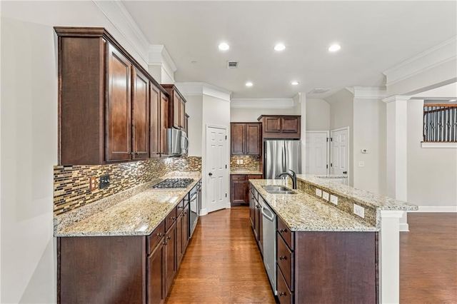 143 Barkley Lane, Sandy Springs, GA 30328